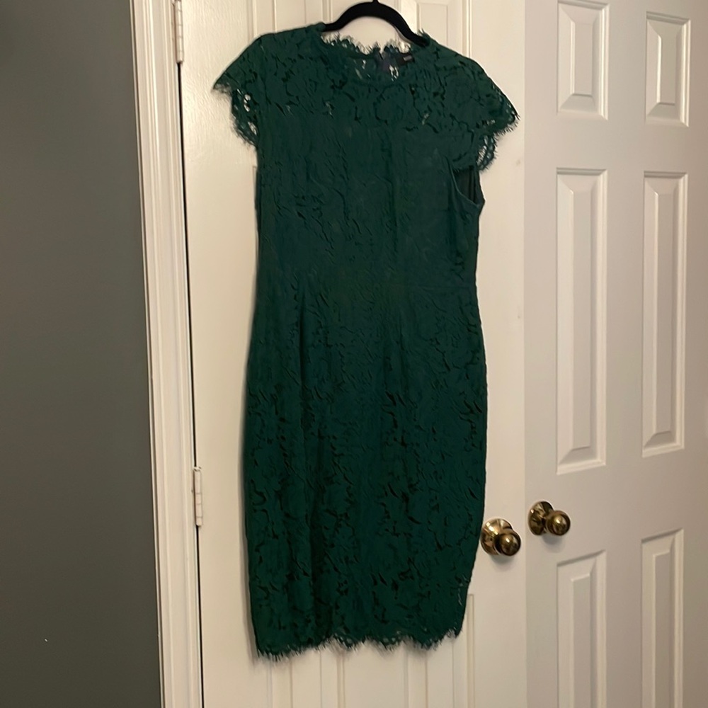 Elegant Green Lace Midi Dress